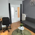 Chambre Spacieuse-Tv-Metro Clemenceau-Dans Appart En Colocation